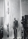 [013] Complete rocket, with double-acting engine, November 1925 by Esther C. Goddard